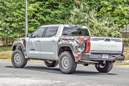 Tundra.widebody.test07.KGP.jpg