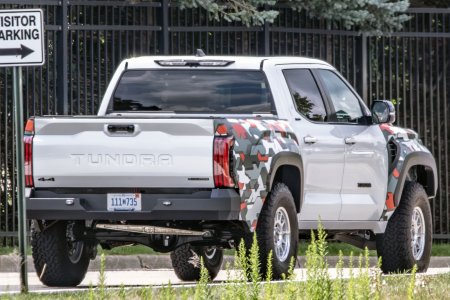Tundra.widebody.test10.KGP.jpg Tundra.widebody.test10.KGP.jpg